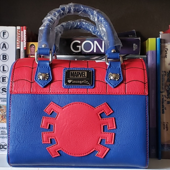 Loungefly Marvel SpiderMan purse crossbody purse - Picture 9 of 9